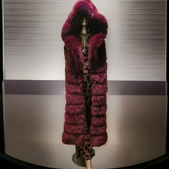 SOLD NWT Luxurious Burgandy Faux Fur Long Hooded Vest Sz M - Picture 7 of 16